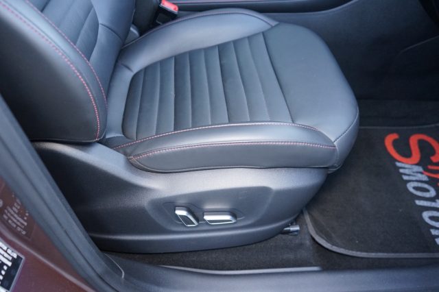 MG HS usata, con Specchietti laterali elettrici