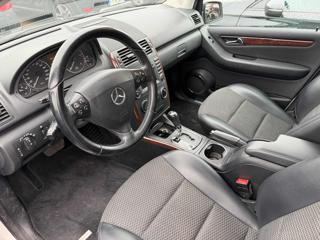 MERCEDES-BENZ A 180 usata, con Autoradio