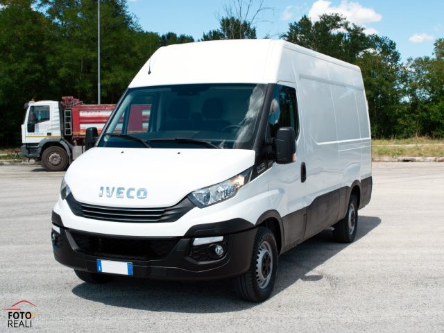 IVECO Daily usata, con Autoradio