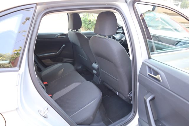 VOLKSWAGEN Taigo usata 122