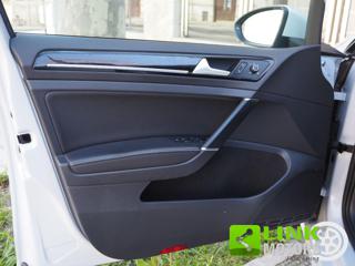 VOLKSWAGEN Golf usata, con Leve al volante