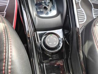 PEUGEOT 2008 usata, con ESP