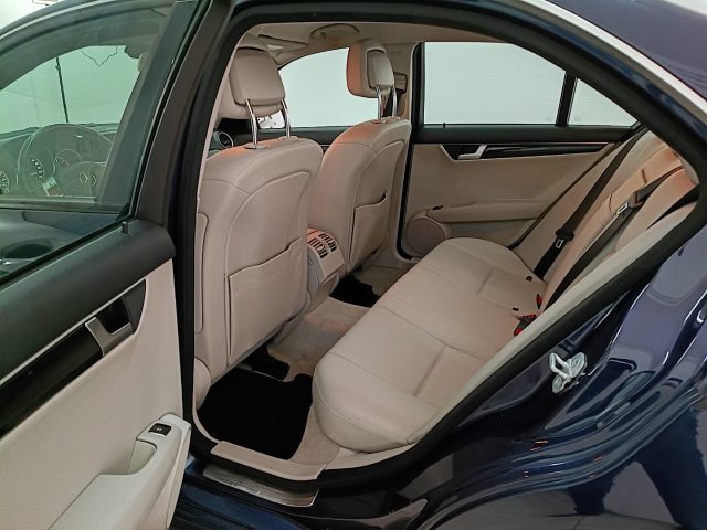 MERCEDES-BENZ C 220 usata, con Luci diurne LED