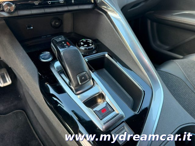 PEUGEOT 3008 usata, con Sistema di navigazione