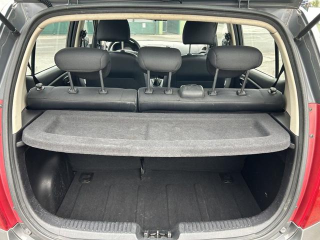 HYUNDAI i10 usata, con Chiusura centralizzata