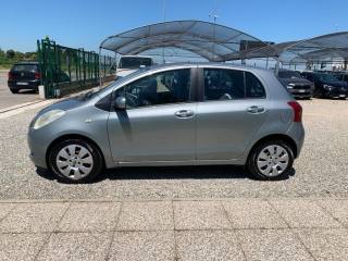 TOYOTA Yaris usata, con Chiusura centralizzata