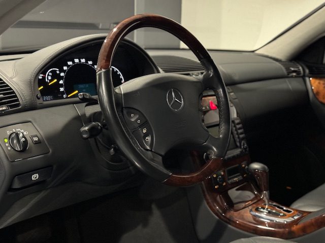 MERCEDES-BENZ CL 500 usata, con Chiusura centralizzata