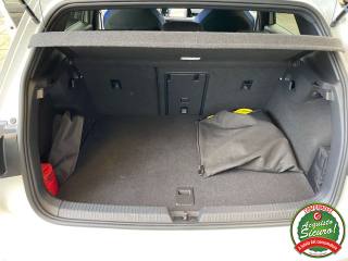 VOLKSWAGEN Golf usata, con Fendinebbia