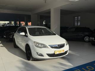 OPEL Astra usata, con Airbag Passeggero