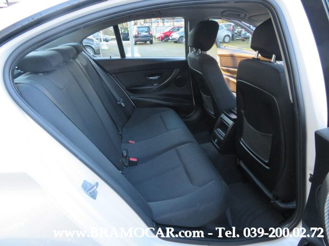 BMW 318 usata, con Sensori di parcheggio anteriori