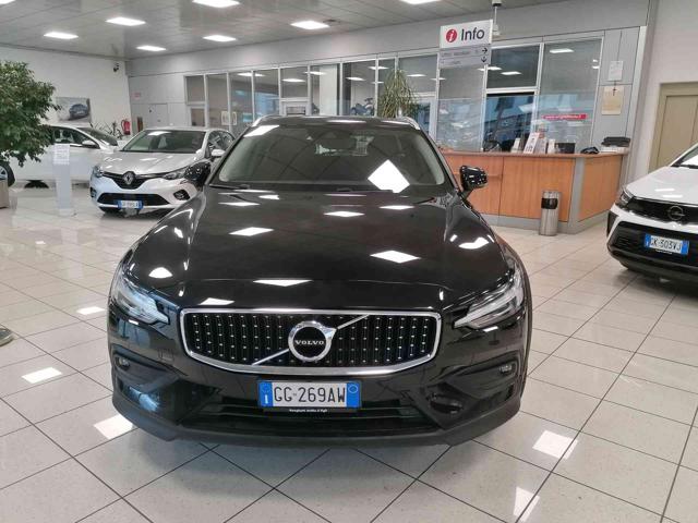 VOLVO V60 Cross Country usata, con Airbag