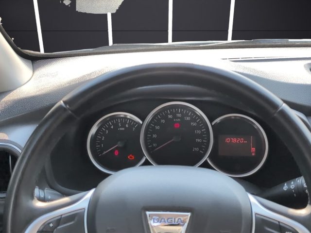 DACIA Sandero usata, con Touch screen