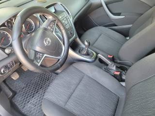 OPEL Astra usata, con Servosterzo