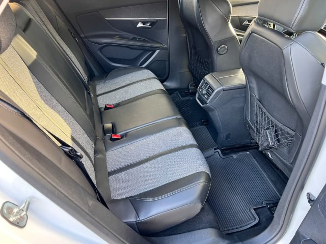 PEUGEOT 3008 usata 10