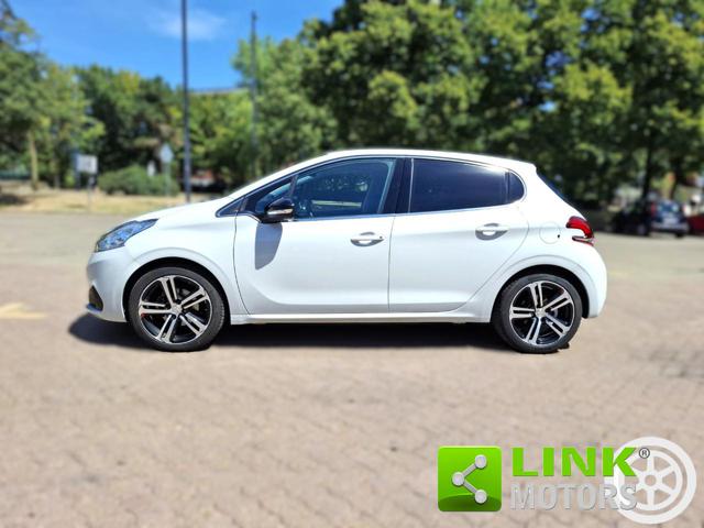 PEUGEOT 208 usata, con Airbag