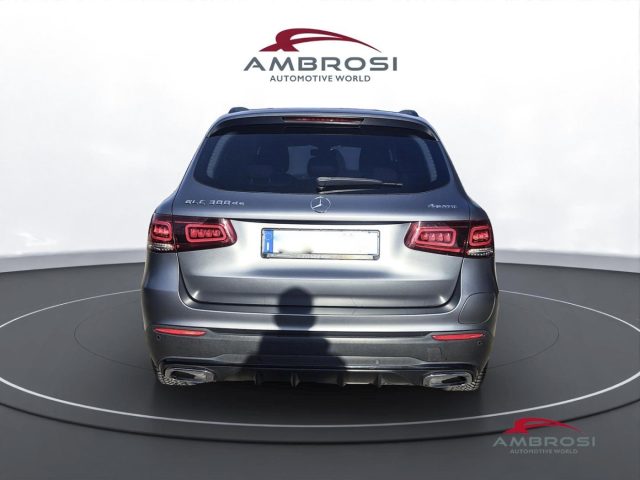 MERCEDES-BENZ GLC 300 usata 7