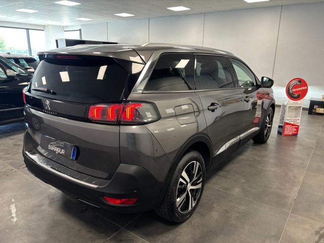 PEUGEOT 5008 usata, con Autoradio
