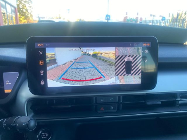 JEEP Avenger usata, con USB