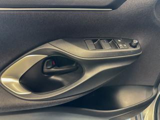 TOYOTA Yaris usata, con Controllo automatico clima