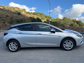 OPEL Astra usata, con Controllo trazione
