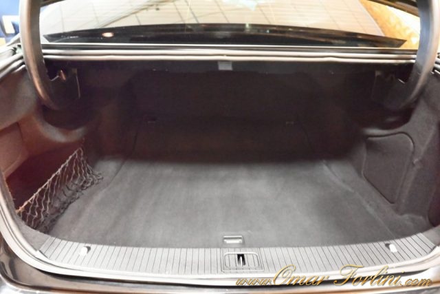 MERCEDES-BENZ E 300 usata 150