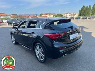 INFINITI Q30 usata, con Controllo trazione