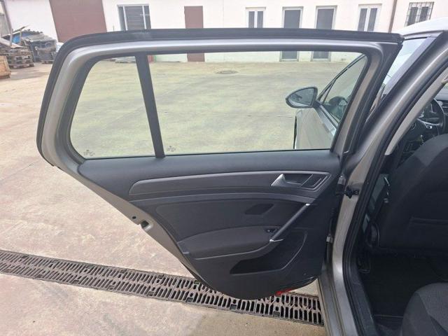 VOLKSWAGEN Golf usata, con Monitoraggio pressione pneumatici