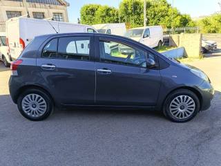 TOYOTA Yaris usata 4