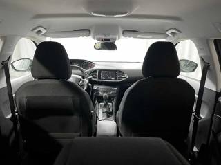 PEUGEOT 308 usata, con Sensori di parcheggio posteriori