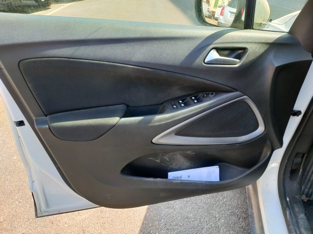 OPEL Crossland X usata, con Volante multifunzione