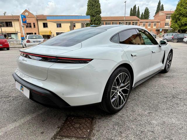 PORSCHE Taycan usata, con Boardcomputer