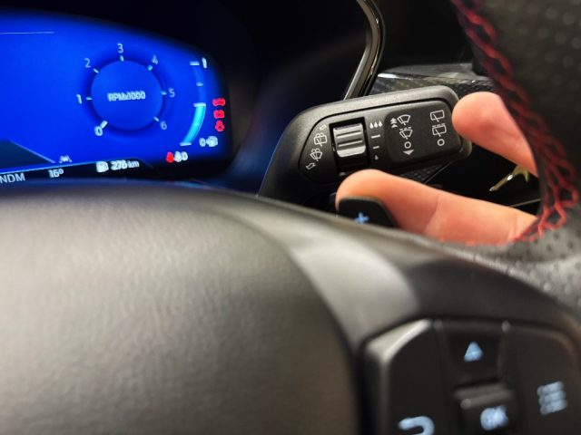 FORD Kuga usata, con Sedile posteriore sdoppiato