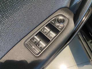 RENAULT Captur usata, con Controllo automatico clima