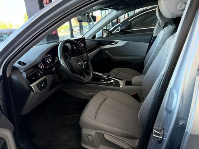 AUDI A4 usata, con Autoradio digitale