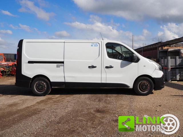 RENAULT Trafic usata 11