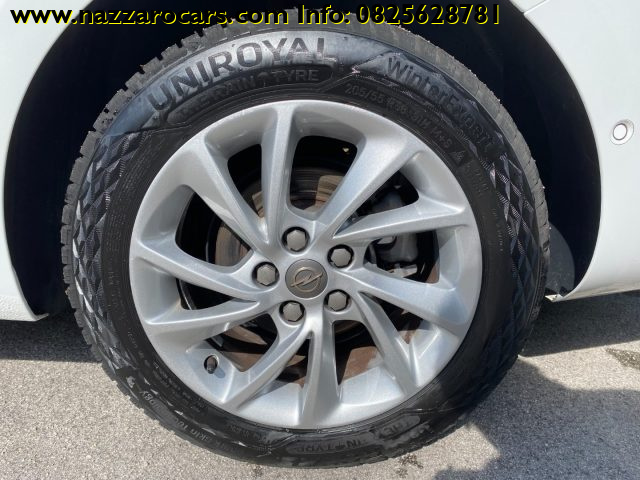 OPEL Astra usata, con Park Distance Control