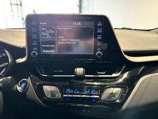 TOYOTA C-HR usata 21