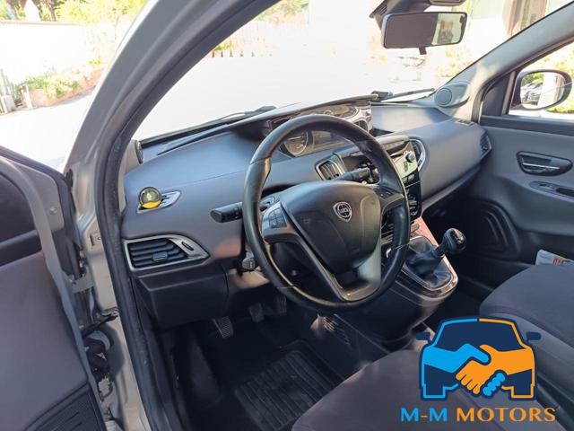 LANCIA Ypsilon usata, con ESP