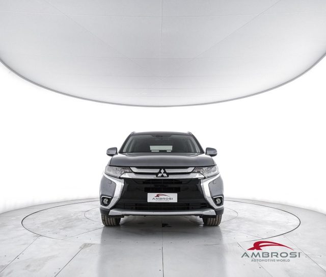 MITSUBISHI Outlander usata 4