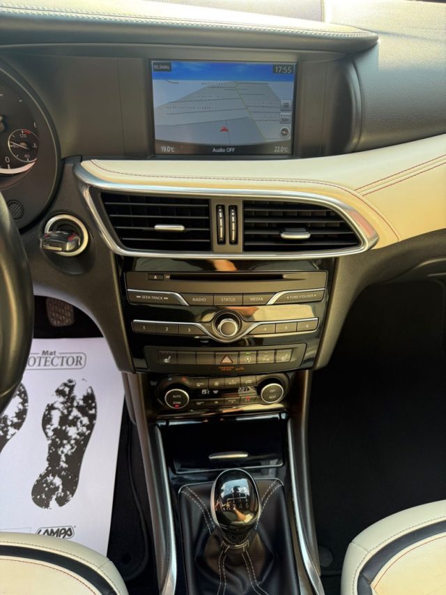 INFINITI Q30 usata, con Climatizzatore