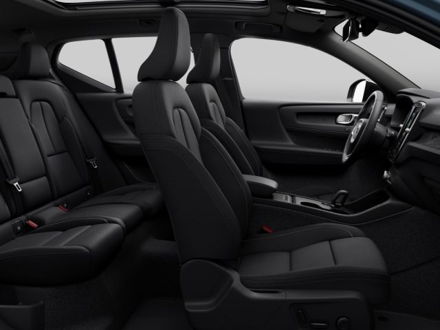 VOLVO EX40 usata, con Controllo trazione