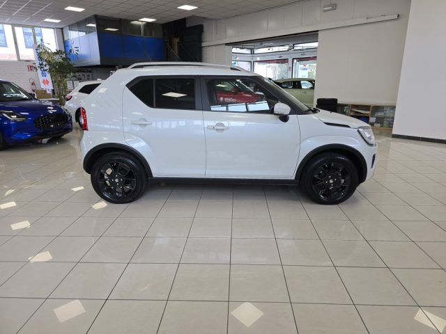 SUZUKI Ignis usata, con Autoradio
