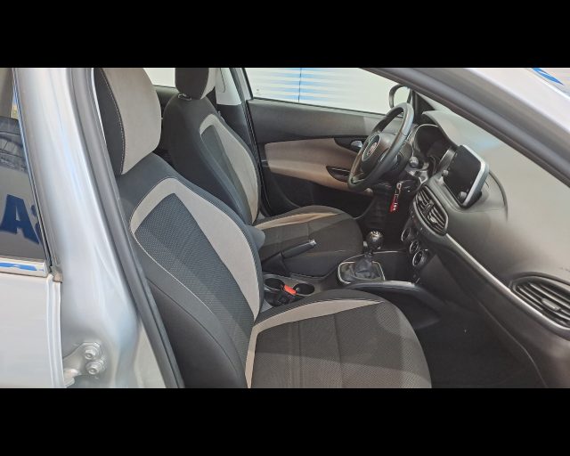 FIAT Tipo usata, con Specchietti laterali elettrici