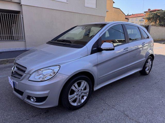 MERCEDES-BENZ B 180 usata, con Airbag