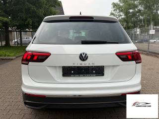 VOLKSWAGEN Tiguan usata, con Autoradio