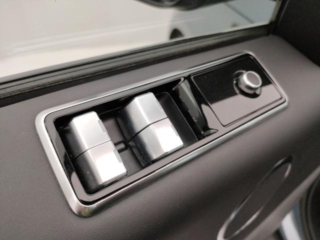 LAND ROVER Range Rover Sport usata, con Leve al volante