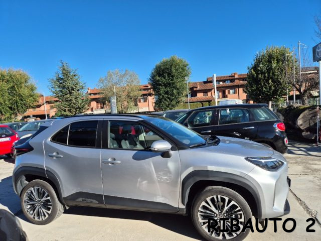 TOYOTA Yaris Cross usata, con Autoradio