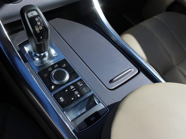 LAND ROVER Range Rover Sport usata, con Luci diurne LED