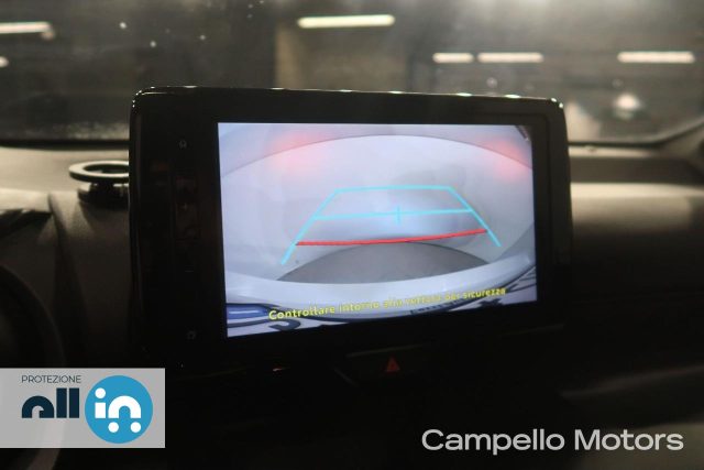 TOYOTA Yaris usata 10