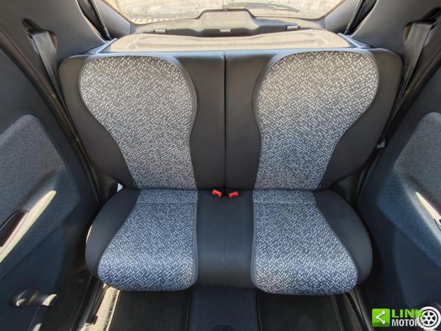 LANCIA Ypsilon usata, con USB